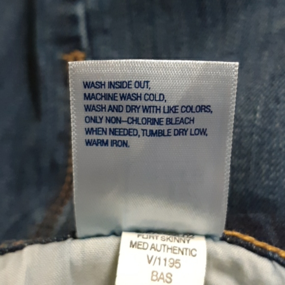 Old Navy Jeans - Picture 7 of 8